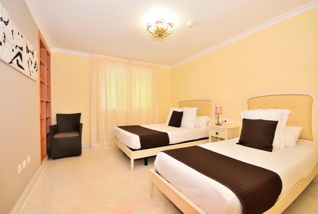 Aparthotel Ola Blanca กาลา เด ฟีเนสตรัต ห้อง รูปภาพ