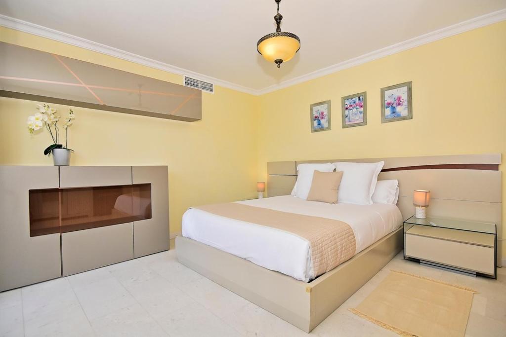 Aparthotel Ola Blanca กาลา เด ฟีเนสตรัต ห้อง รูปภาพ
